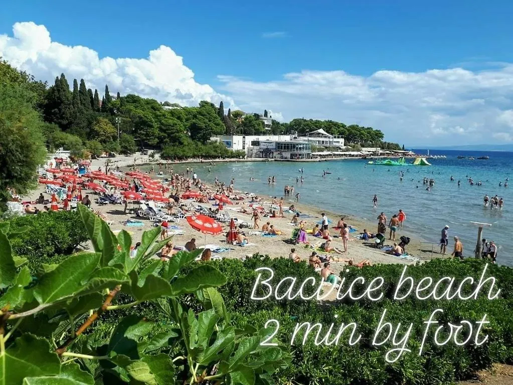 Mini Palais - Beachfront, 5 Min Center, Terrace Split Croatia